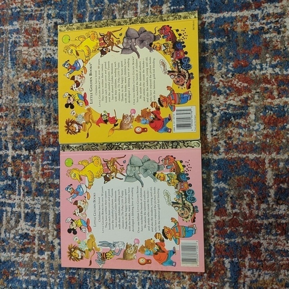 A Little Golden Book Disney's Winnie the Pooh Set of 2 Hardback Book - Picture 2 of 3